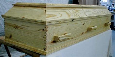 Knotty Pine Casket | Smith Enterprises, Handmade - Boxes