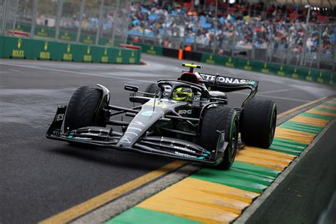 Mercedes rules out early introduction of F1 car upgrades