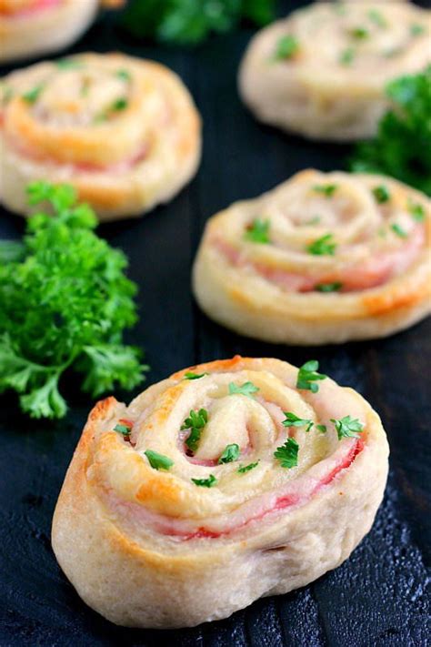 20-Minute Ham and Cheese Roll-Ups | FaveSouthernRecipes.com