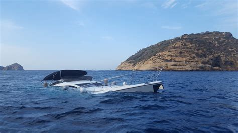 Barco hundido - Jávea.com | Xàbia.com