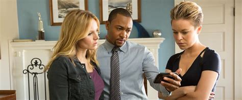 Veronica Mars movie review & film summary (2014) | Roger Ebert