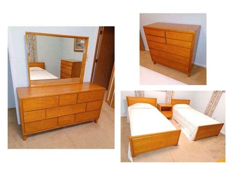 Conant Ball mid century bedroom set - Mark Van Hook, Auctioneer