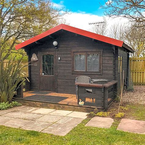 Cabins and Lodge Vacations in Market Weighton, East Yorkshire, England 2024 from $76/nt ...