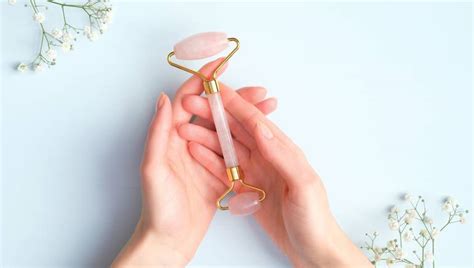 Jade rollers are all the craze, but do they really work? A dermatologist answers | HealthShots