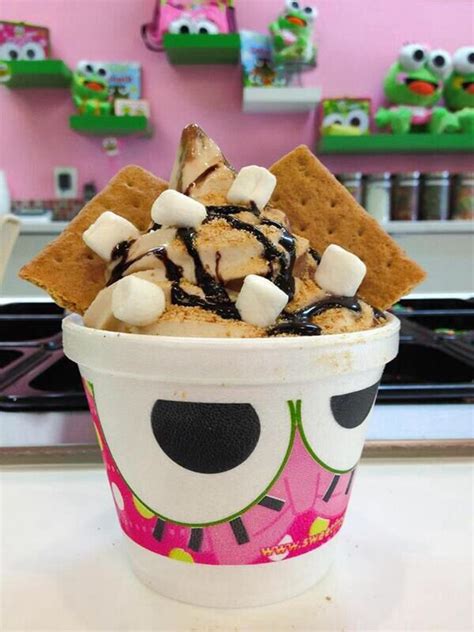 Sweet Frog Frozen Yogurt | Riverside - Canyon Crest Town Center