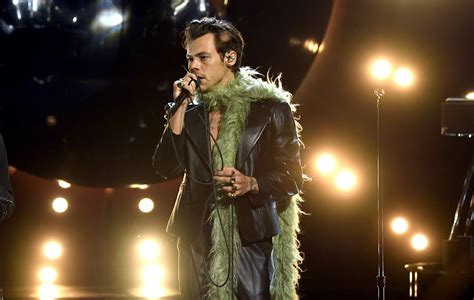 Watch Harry Styles open the Grammys 2021 main ceremony