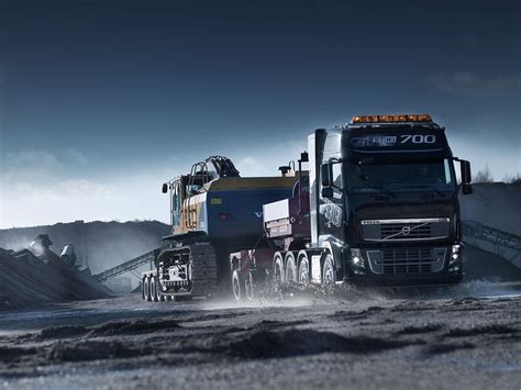 Truck Wallpaper and Background Image | 1600x1200 | ID:311833