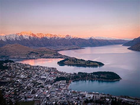 ☑️ The Best Party Hostels in Queenstown 《 2024 》- PartyBackpackers