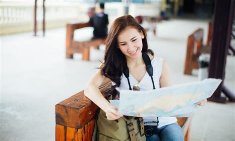 5 Tips To Ease Into Traveling Around the World | Daily Brightside