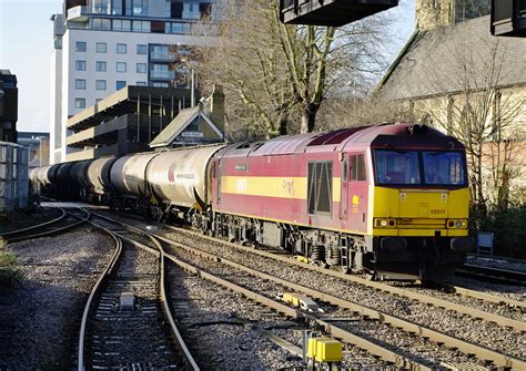 UK RAILWAYS CLASS 60 LOCOMOTIVES - survivor79