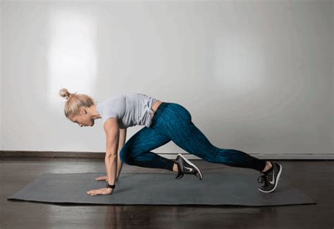 2. Mountain Climber #abs #bodyweight #workout http://greatist.com/move/best-exercises-lower-abs ...