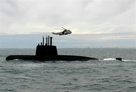 ARA San Juan: Submarine lost with all 44 crew after explosion