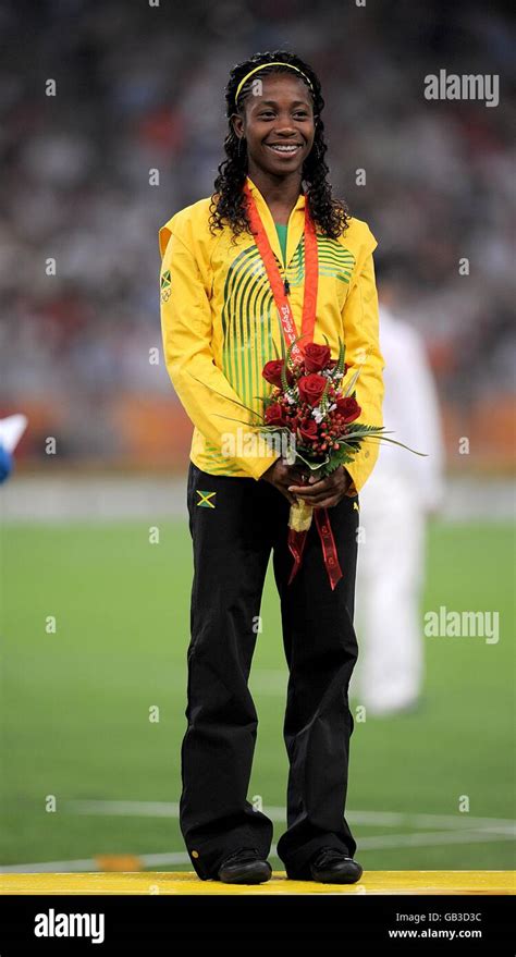 Shelly ann fraser olympics 2008 hi-res stock photography and images - Alamy