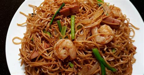 Resep Mie goreng hong kong oleh Amelia Putrikecilku - Cookpad