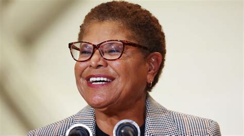 Karen Bass to be sworn in as first female mayor of Los Angeles by ...