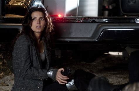 Angie in Rizzoli & Isles 1x01 - Angie Harmon Photo (12618153) - Fanpop