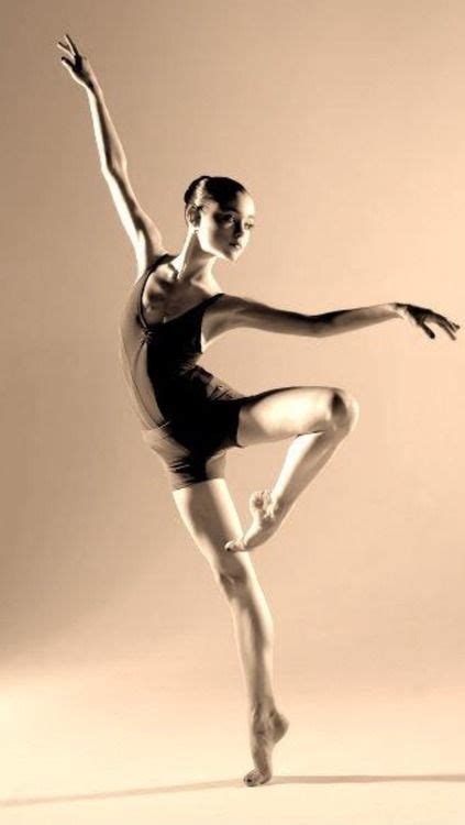 I feel absolutely fabulous | Dance photography poses, Ballet poses, Poses