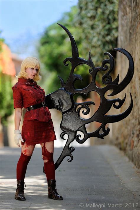 Seras Victoria cosplay Hellsing | Hellsing cosplay, Temari cosplay, Cosplay