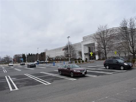 Possible Threat At Natick Mall Draws Police Response | Natick, MA Patch