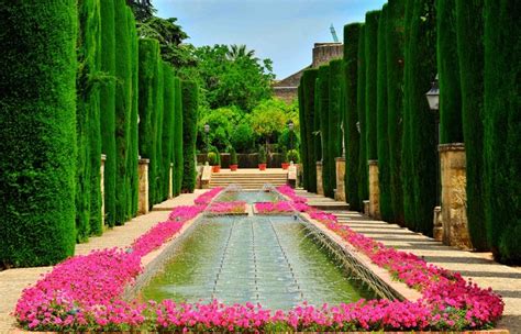 Alcazar Seville Gardens | Complete Guide