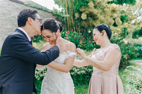 In Photos: Aicelle Santos And Mark Zambrano’s Sunflower-Themed Wedding | Metro.Style