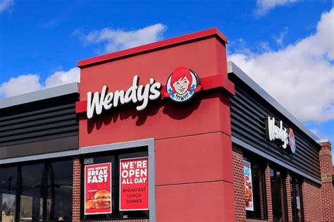 Wendy's Lunch Hours: When Does Wendy's Serve Lunch