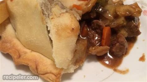 Steak And Ale Pie With Mushrooms