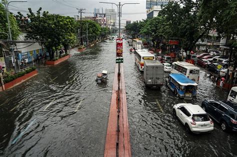 Flooded Espana, Manila – Filipino News