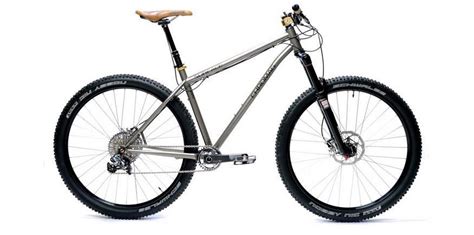 Chromag Surface Mountain Bike Reviews | Mountain Bike Reviews || SINGLETRACKS.COM