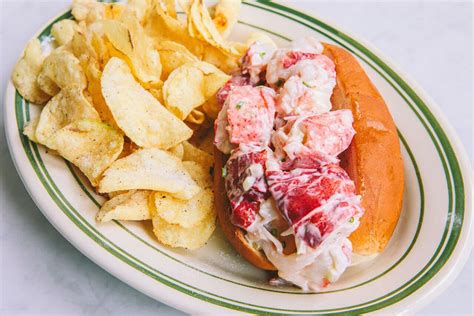 15 Best Seafood Restaurants in Boston for Lobster and Fish