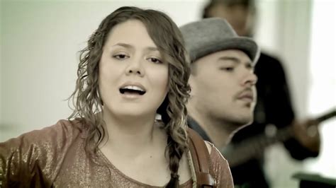 Jesse & Joy ¡Corre! Video Oficial - YouTube