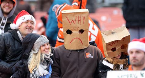 Watch Cleveland Browns Perfect Season parade live, beginning at 11:45 a ...