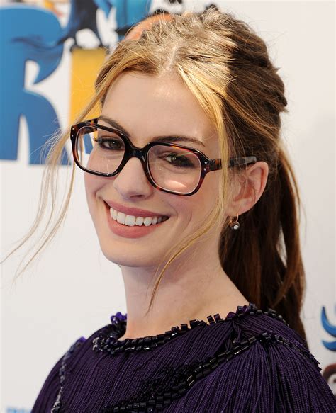 Celebs Who Look Different With and Without Glasses | StyleCaster