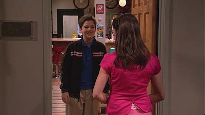 Watch iCarly (2007) Season 1 Episode 6: iCarly - iNevel – Full show on ...