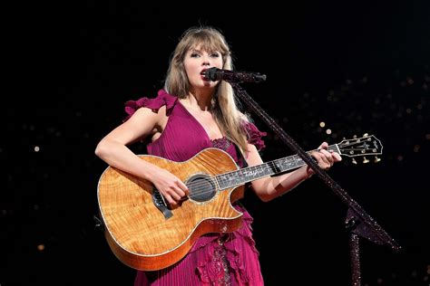 Taylor Swift makes ‘generous’ donations to food banks amid sold-out ...