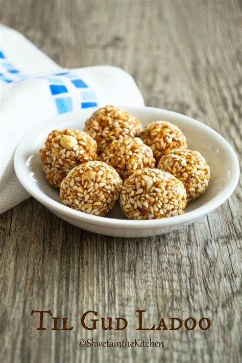 Tilgul Ladoo | Til Gud Ladoo | Til ke Laddu | Recipe | Snacks dishes ...