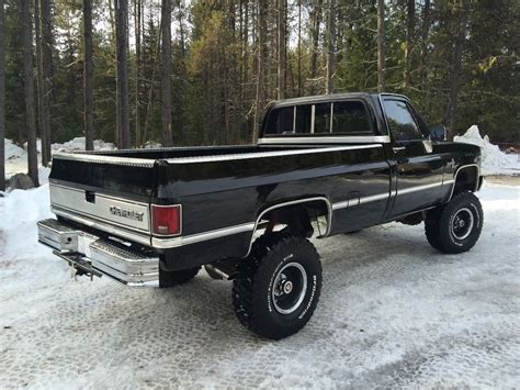 1987 Chevrolet Silverado 1500 V10 4×4 Black on Black, Lifted for sale