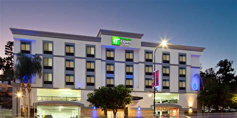 Holiday Inn Express & Suites Hollywood Walk Of Fame Hotel IHG