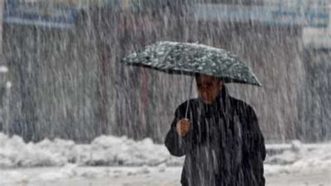 Snowfall, rains in Uttarakhand