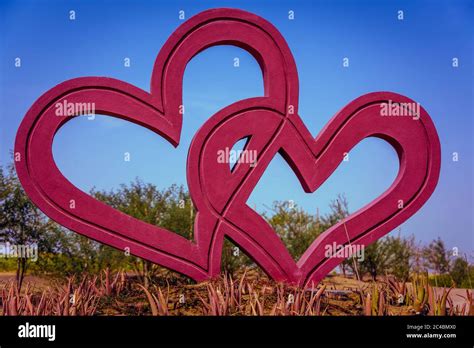 Love Lake, Al Qudra United Arab Emirates Desktop Stock Photo - Alamy