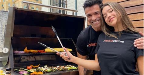 Mark Consuelos Teams Up With Daughter Lola To Fight Hunger In America ...