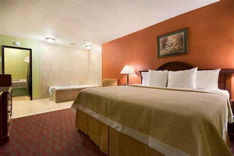 Days Inn by Wyndham Jacksonville NC | Jacksonville, NC Hotels