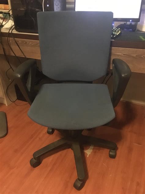 I’ve been sitting on XQC’s chair the whole time PogU : r/xqcow