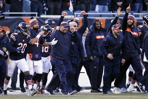 Bears clinch NFC North with 24-17 victory over Packers