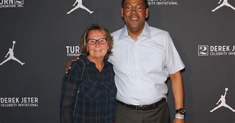 Derek Jeter’s Parents — Details on His Mom and Dad