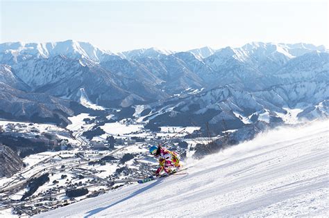 What's the Yuzawa ski resort like? - Japan Ski Guide