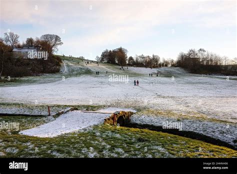 Snow covered Lenzie Golf course Stock Photo - Alamy