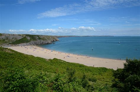 Camping at Freshwater East in Pembrokeshire | Experience Freedom