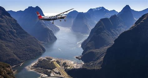 Scenic Plane Flights | Everything New Zealand