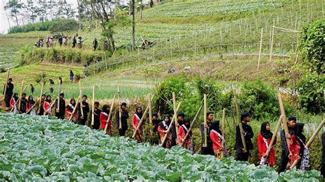 Mount Slamet Festival Promotes the Beauty of Purbalingga Tourism - Kompas.id